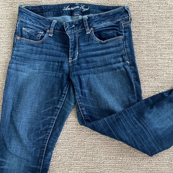 American Eagle Outfitters Denim - American Eagle Skinny Jeans Medium Wash
